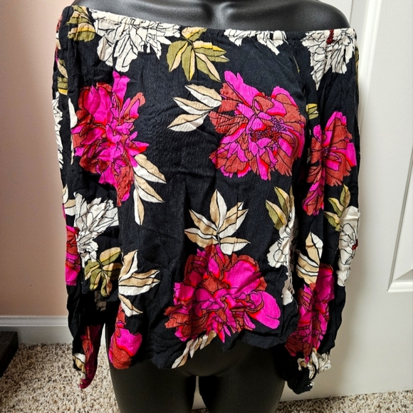 Billabong Tops - Billabong Off the Shoulder Top